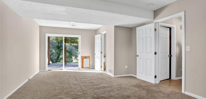 Homes for Sale in Kansas City, MO 64155 | 8900 N LATHROP Drive