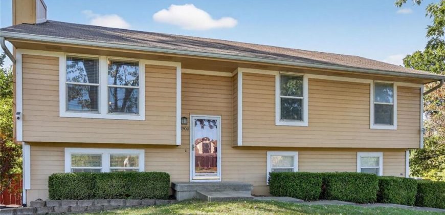 Homes for Sale in Kansas City, MO 64155 | 8900 N LATHROP Drive