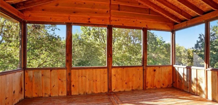 Homes for Sale in Kansas City, MO 64155 | 8900 N LATHROP Drive