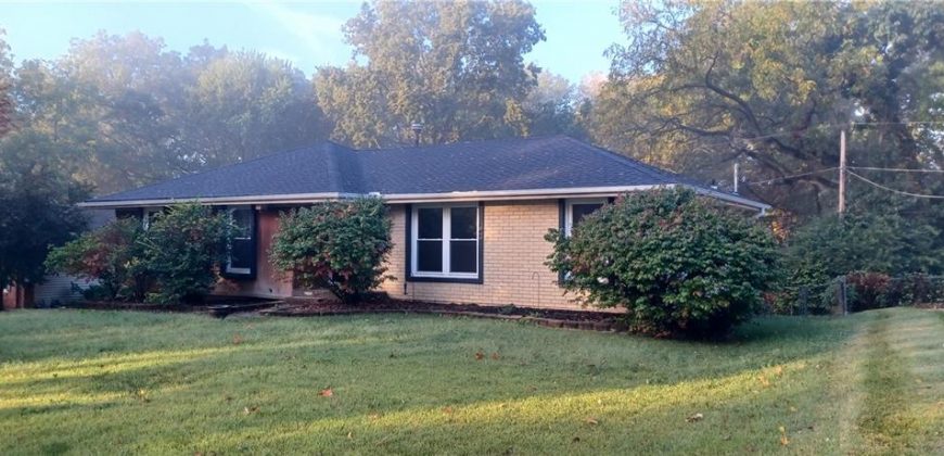 Homes for Sale in Parkville, MO 64152 | 6832 NW Pleasant View Drive