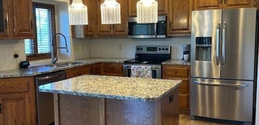 Homes for Sale in Liberty, MO 64068 | 1116  Silverleaf Lane