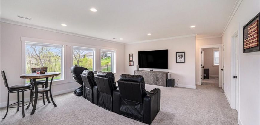 Homes for Sale in Parkville, MO 64152 | 5626  Thousand Oaks Drive