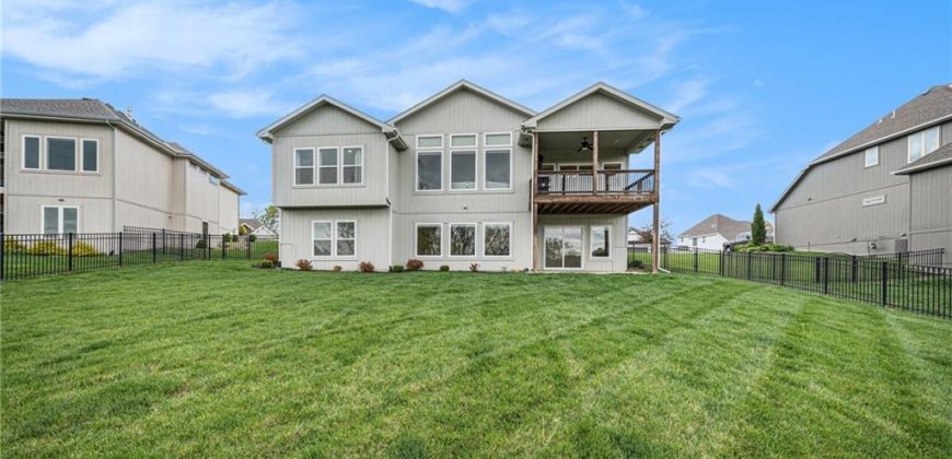 Homes for Sale in Parkville, MO 64152 | 5626  Thousand Oaks Drive