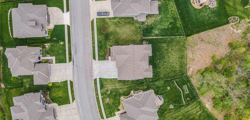 Homes for Sale in Parkville, MO 64152 | 5626  Thousand Oaks Drive