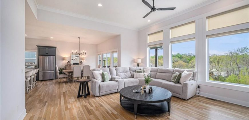 Homes for Sale in Parkville, MO 64152 | 5626  Thousand Oaks Drive