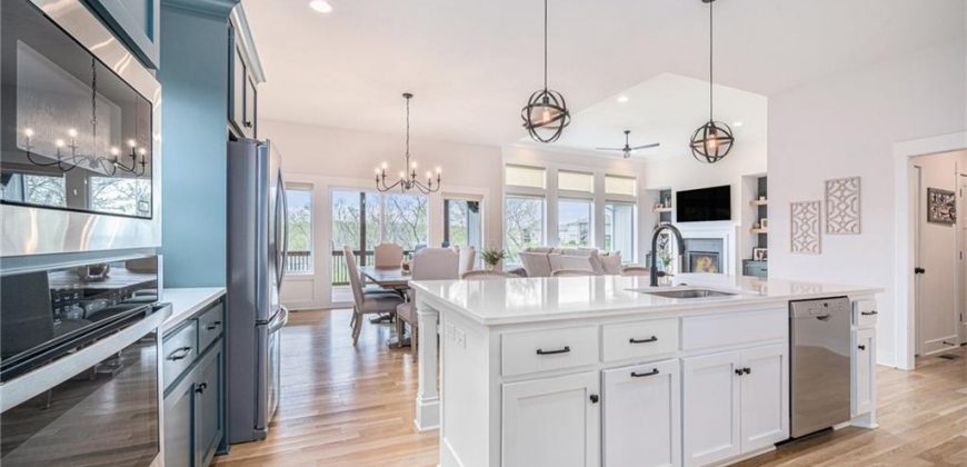 Homes for Sale in Parkville, MO 64152 | 5626  Thousand Oaks Drive