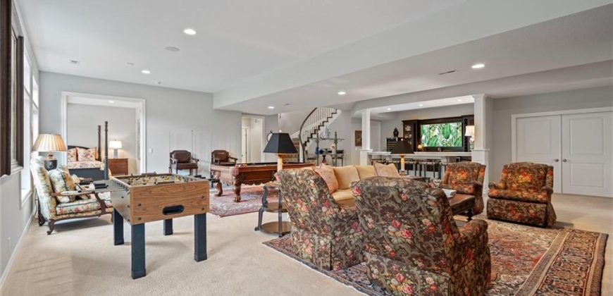 Homes for Sale in Parkville, MO 64152 | 6325  Edgewater Drive