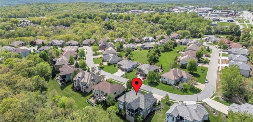 Homes for Sale in Parkville, MO 64152 | 6325  Edgewater Drive