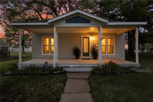 204-N-Clark-Street-mls-2577074-image-1