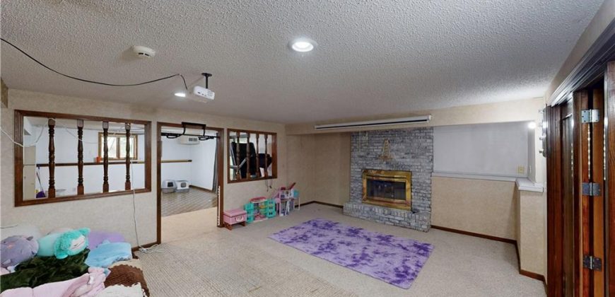 Homes for Sale in Kansas City, MO 64118 | 600 NW 66th Street