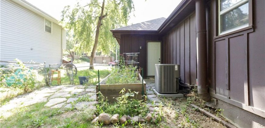 Homes for Sale in Kansas City, MO 64118 | 600 NW 66th Street