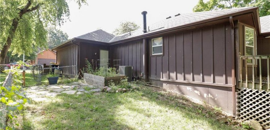 Homes for Sale in Kansas City, MO 64118 | 600 NW 66th Street