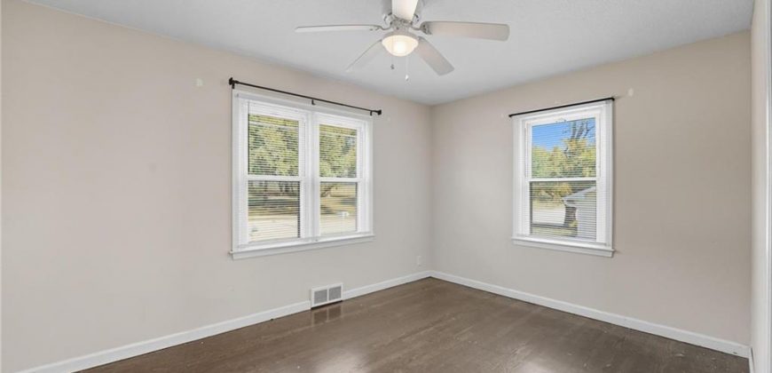 Homes for Sale in Gladstone, MO 64118 | 801 NE 76th Street