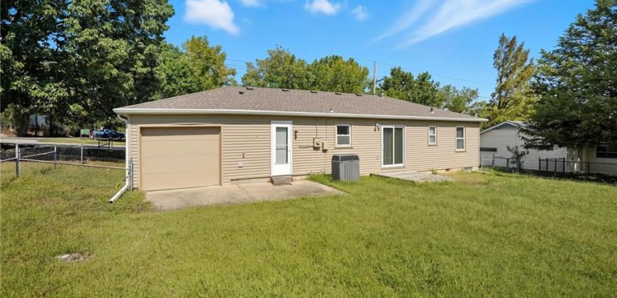 Homes for Sale in Gladstone, MO 64118 | 801 NE 76th Street