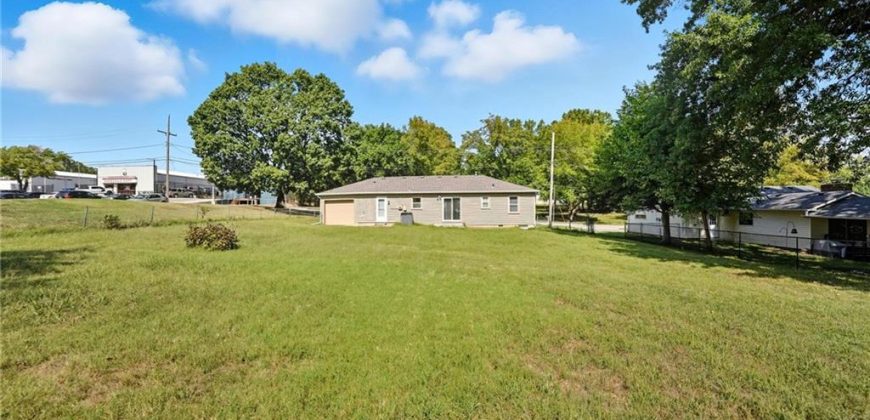 Homes for Sale in Gladstone, MO 64118 | 801 NE 76th Street