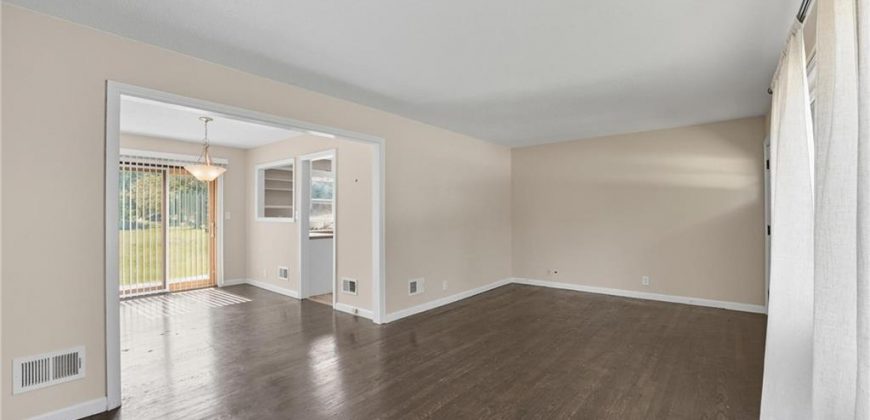 Homes for Sale in Gladstone, MO 64118 | 801 NE 76th Street