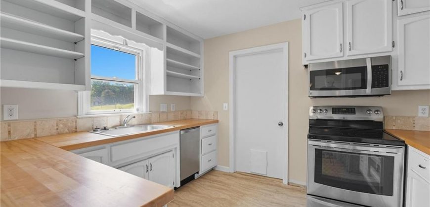 Homes for Sale in Gladstone, MO 64118 | 801 NE 76th Street