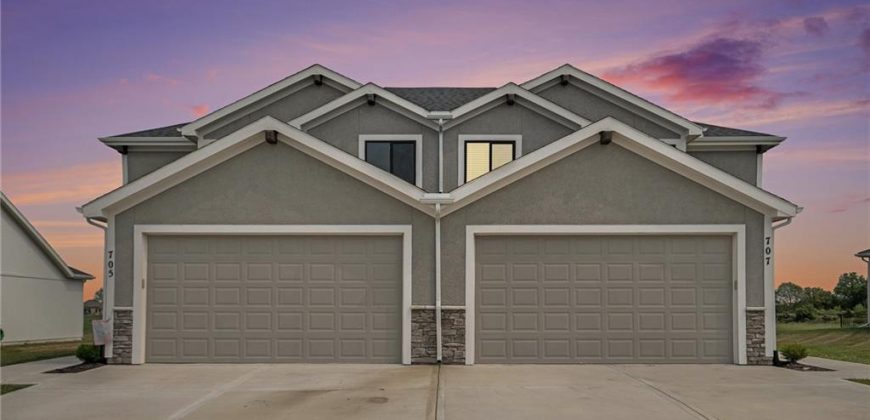 Homes for Sale in Smithville, MO 64089 | 707  Ridge Drive