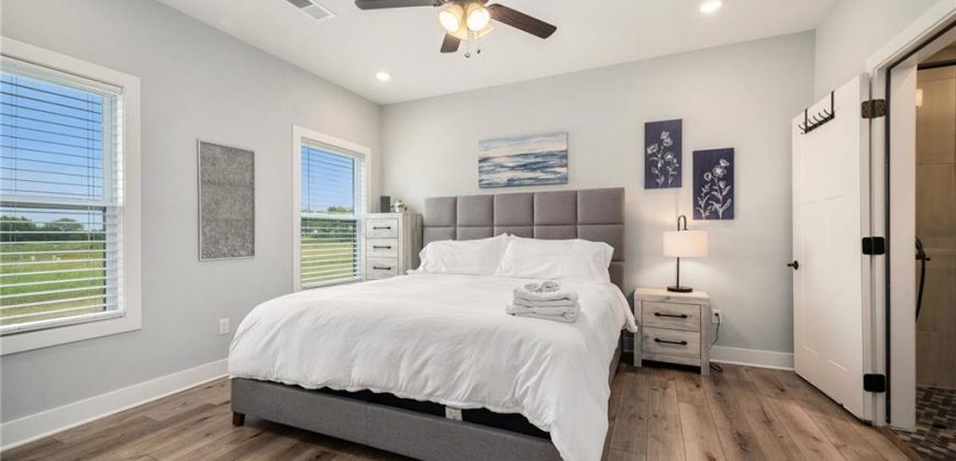 Homes for Sale in Smithville, MO 64089 | 707  Ridge Drive