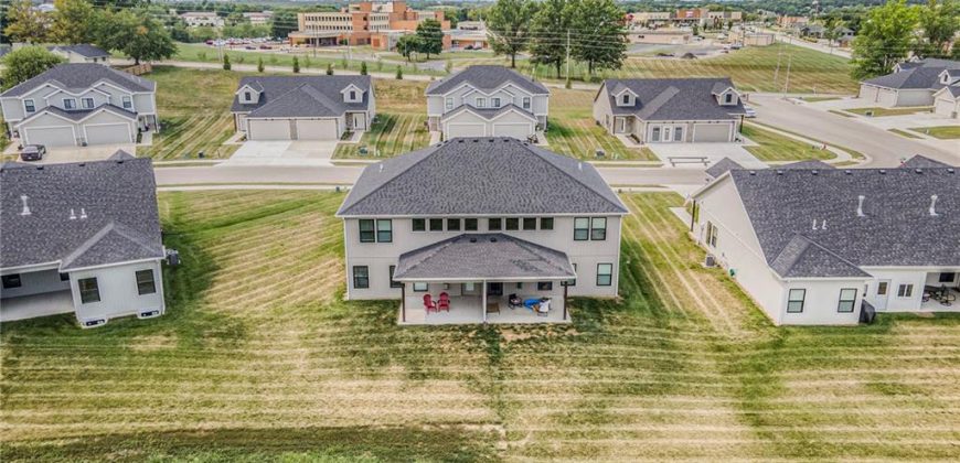 Homes for Sale in Smithville, MO 64089 | 707  Ridge Drive