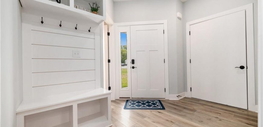 Homes for Sale in Smithville, MO 64089 | 707  Ridge Drive