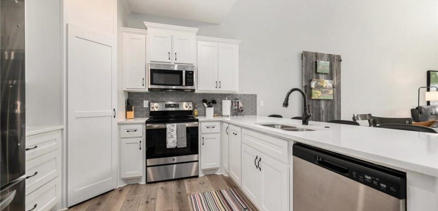 Homes for Sale in Smithville, MO 64089 | 707  Ridge Drive