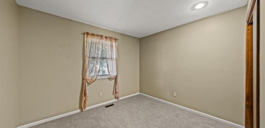 Homes for Sale in Kansas City, MO 64155 | 1005 NE 87th Terrace