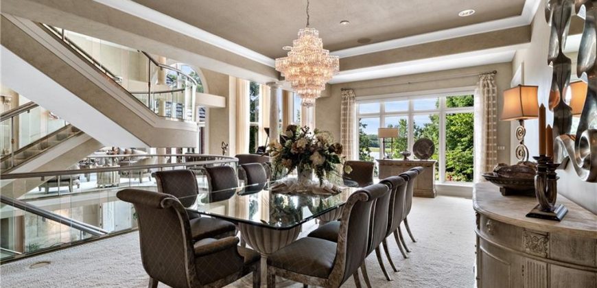 Homes for Sale in Parkville, MO 64152 | 6006  West Shore Court