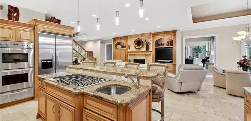 Homes for Sale in Parkville, MO 64152 | 6006  West Shore Court