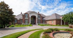 Homes for Sale in Parkville, MO 64152 | 6006  West Shore Court