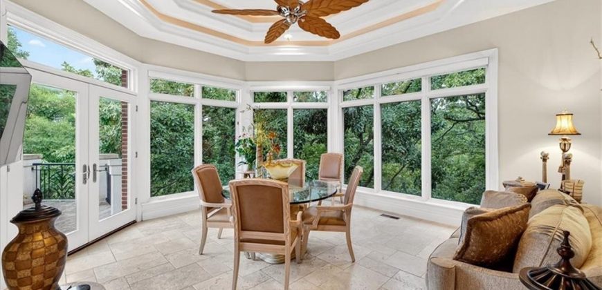 Homes for Sale in Parkville, MO 64152 | 6006  West Shore Court