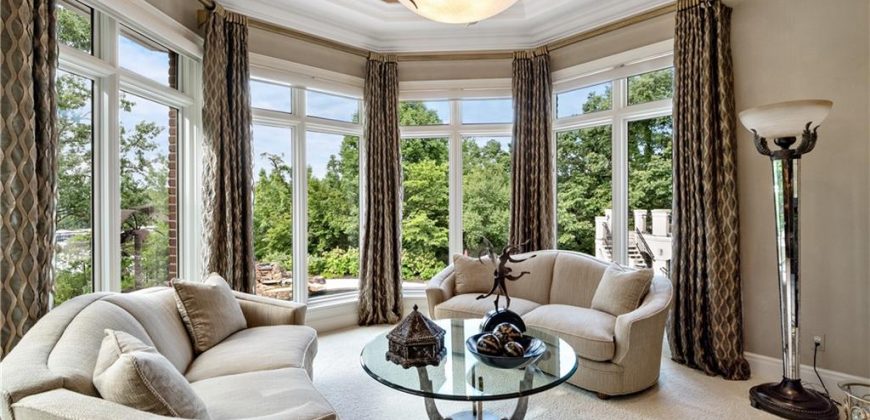 Homes for Sale in Parkville, MO 64152 | 6006  West Shore Court