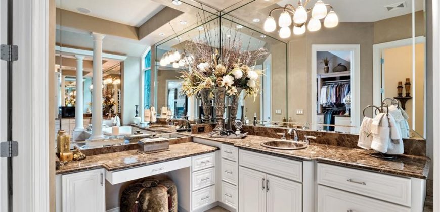 Homes for Sale in Parkville, MO 64152 | 6006  West Shore Court