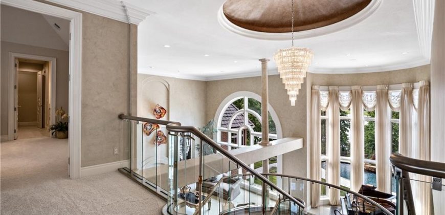 Homes for Sale in Parkville, MO 64152 | 6006  West Shore Court