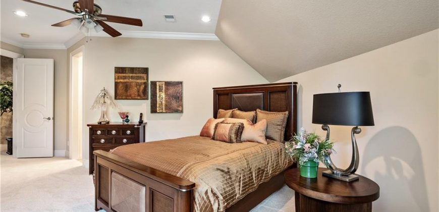 Homes for Sale in Parkville, MO 64152 | 6006  West Shore Court