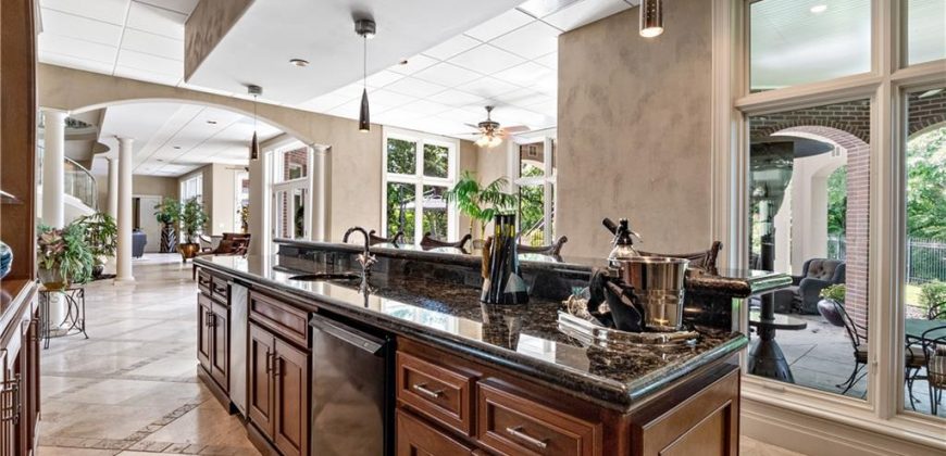 Homes for Sale in Parkville, MO 64152 | 6006  West Shore Court