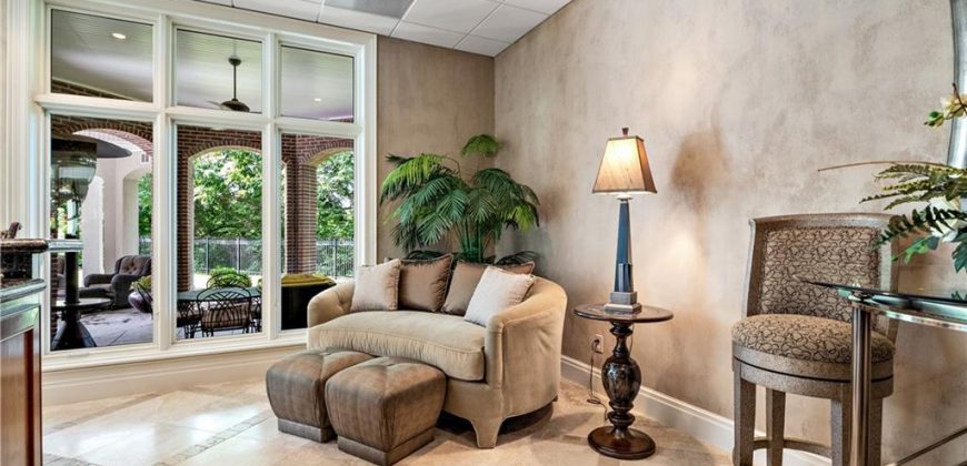 Homes for Sale in Parkville, MO 64152 | 6006  West Shore Court