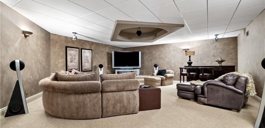 Homes for Sale in Parkville, MO 64152 | 6006  West Shore Court