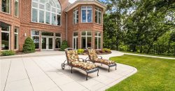 Homes for Sale in Parkville, MO 64152 | 6006  West Shore Court