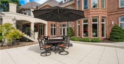 Homes for Sale in Parkville, MO 64152 | 6006  West Shore Court