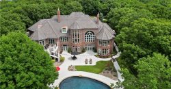 Homes for Sale in Parkville, MO 64152 | 6006  West Shore Court