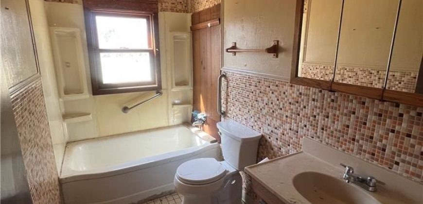 Homes for Sale in Kansas City, MO 64117 | 3834 NE Antioch Road