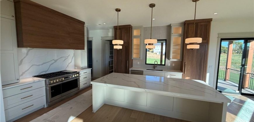 Homes for Sale in Parkville, MO 64152 | 7515 NW Fawn Circle