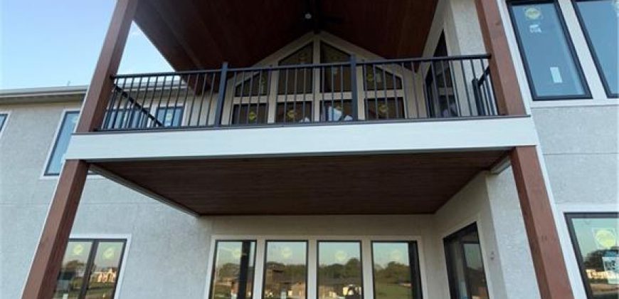 Homes for Sale in Parkville, MO 64152 | 7515 NW Fawn Circle