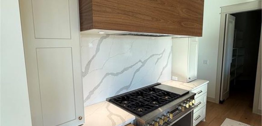 Homes for Sale in Parkville, MO 64152 | 7515 NW Fawn Circle