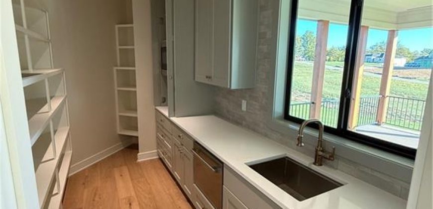 Homes for Sale in Parkville, MO 64152 | 7515 NW Fawn Circle