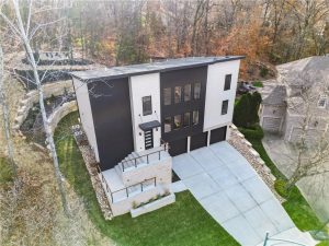 6111--Persimmon-Court-mls-2555314-image-1