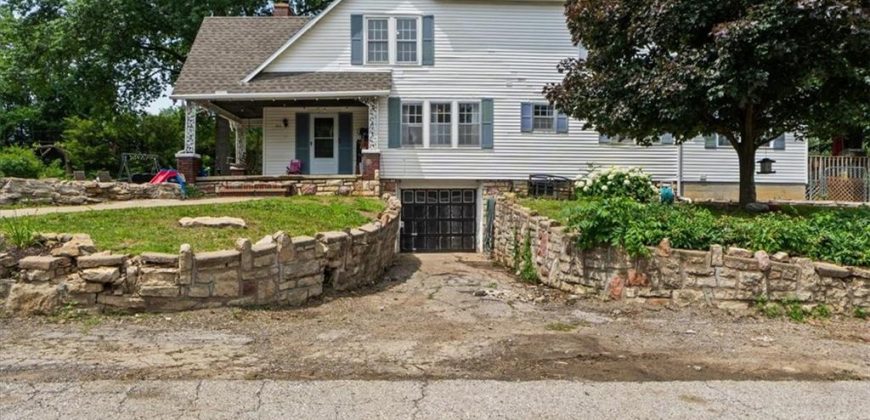 Homes for Sale in Smithville, MO 64089 | 402  Fifth Street