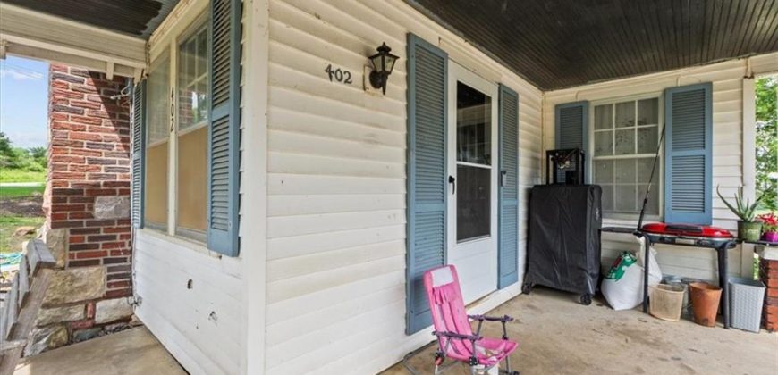 Homes for Sale in Smithville, MO 64089 | 402  Fifth Street