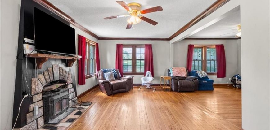 Homes for Sale in Smithville, MO 64089 | 402  Fifth Street